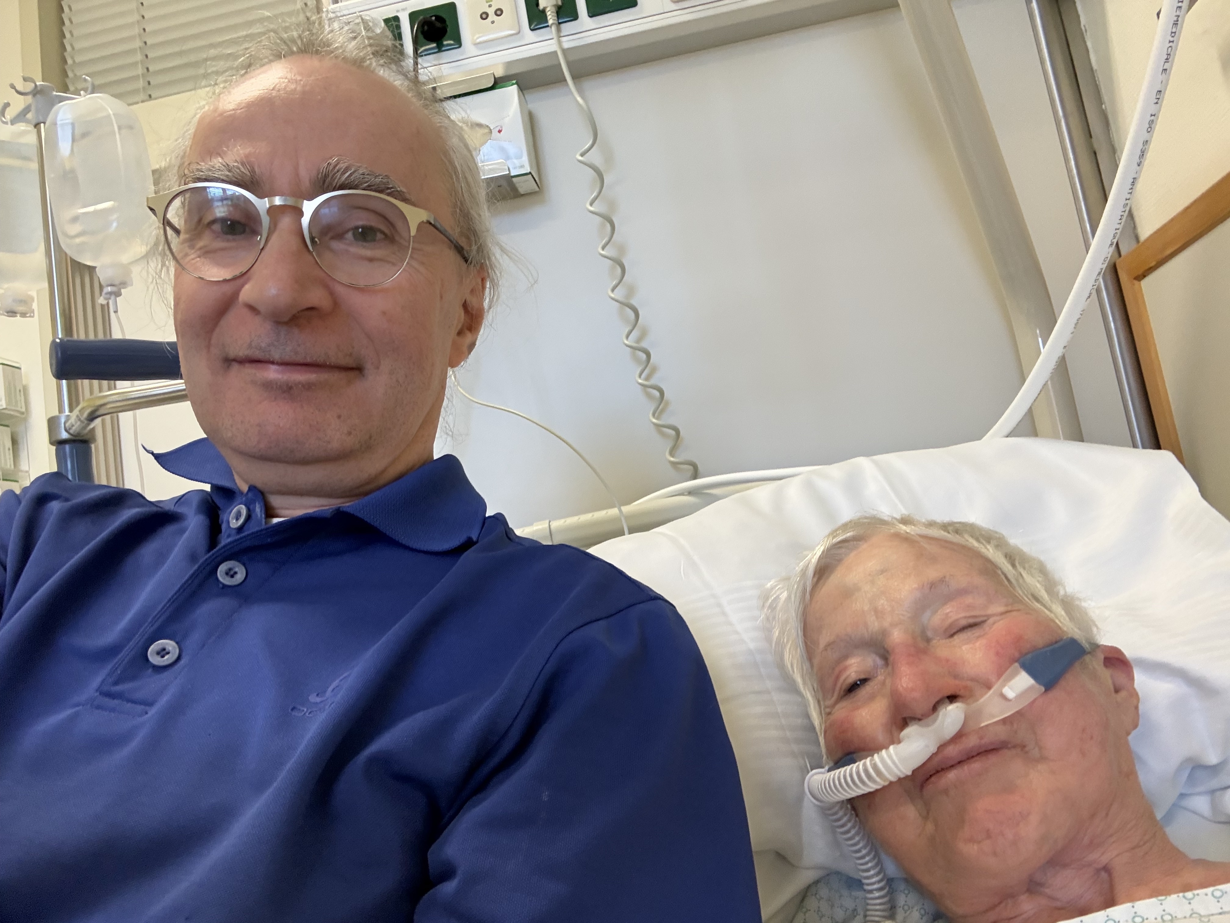 Mutter und Clemens im Hanuschkrankenhaus (25. Juli 2026)